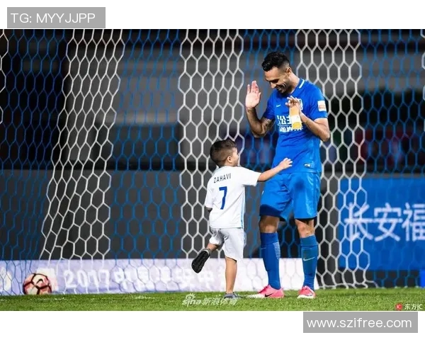 足球场惊险瞬间两大球星激烈对抗意外撞头引发全场惊呼